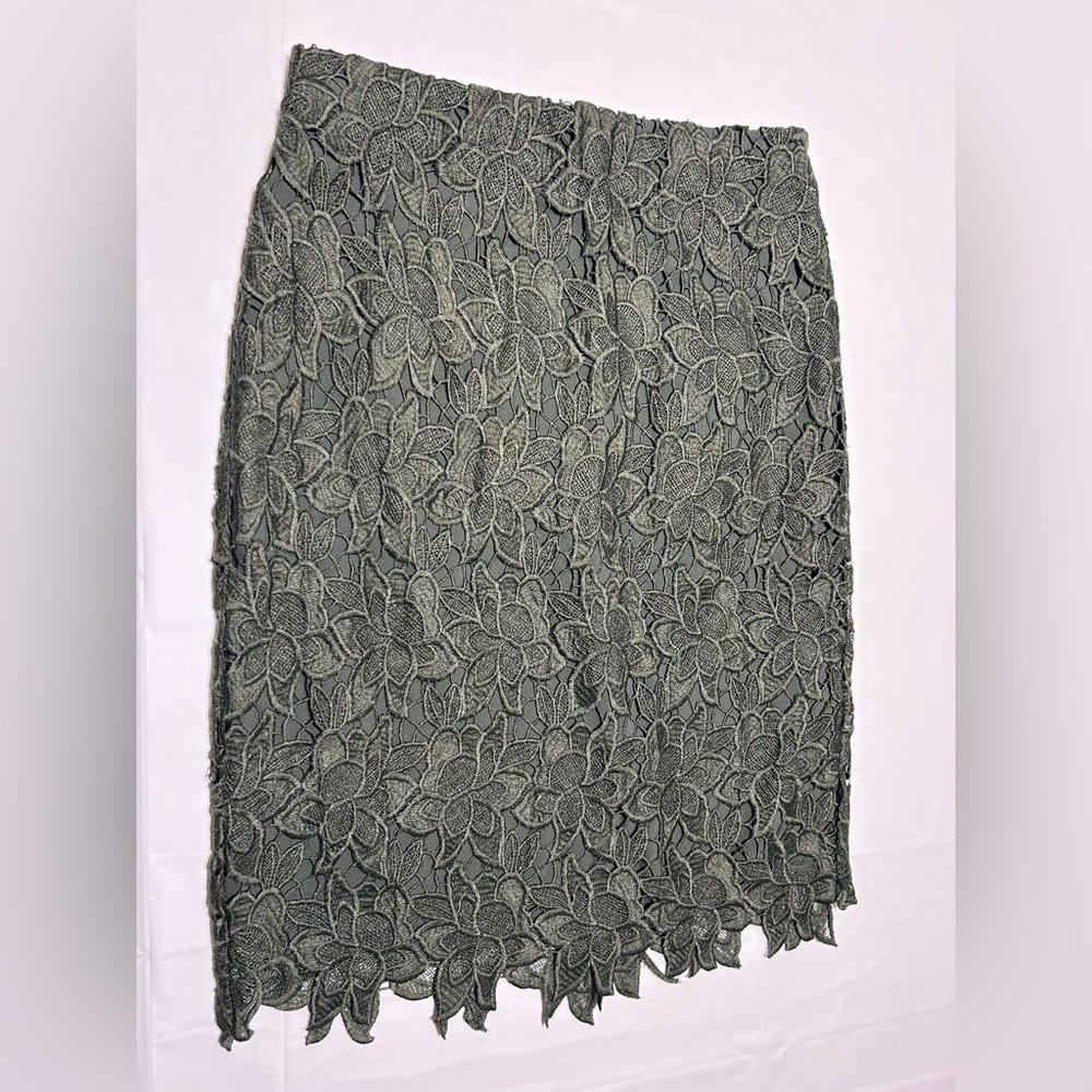 Elegant Lace Olive Floral Pencil Skirt